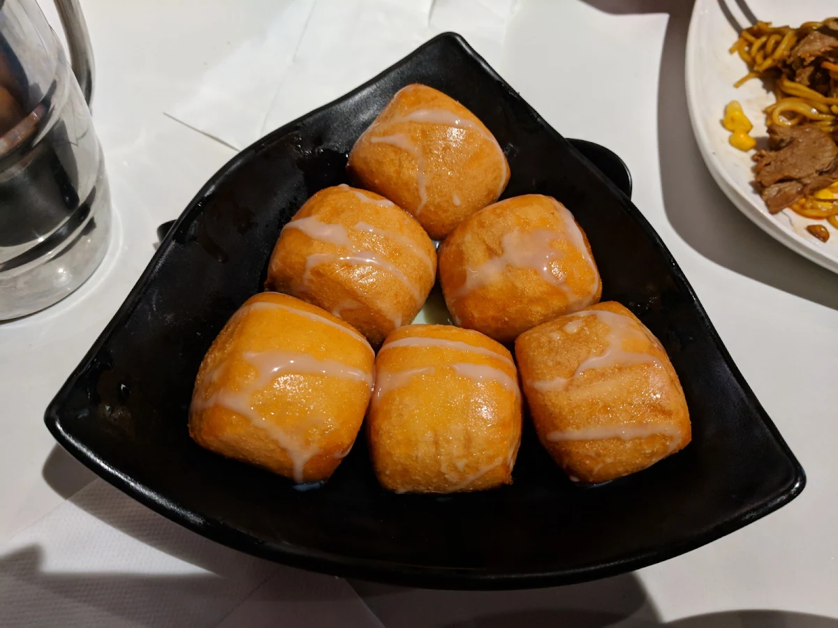 fried steamed buns 炸馒头